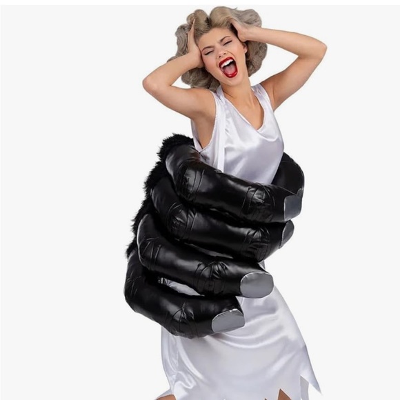 Meet your Posher, Suzie - Picture 1 of 2